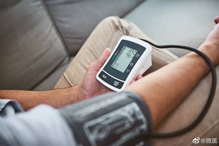 微医三闯港交所，AI故事这次能讲通吗？